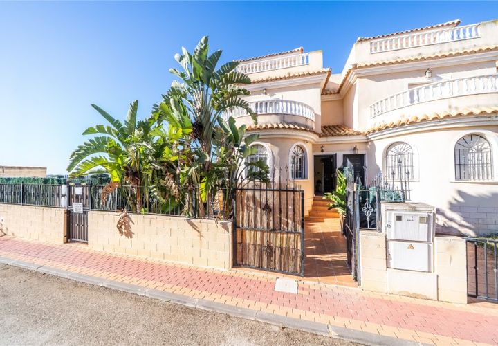 Villa i La Marina, Alicante, La Marina - € 219.000 | Ref: W6099 - foto 1